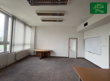 Pronájem komerčního objektu, administrativní budova, 1 283 m²
