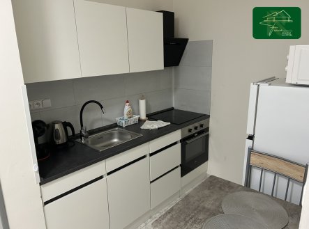 Pronájem domu/vily, 180 m²