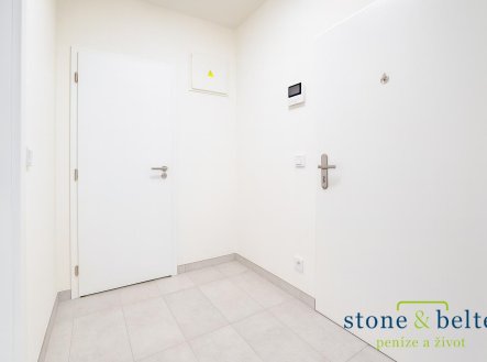 Pronájem bytu, 1+kk, 31 m²