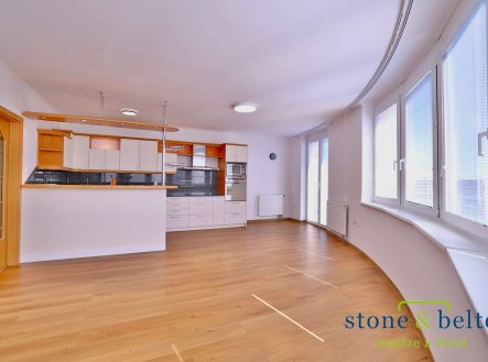 Pronájem bytu, 5+kk, 147 m²