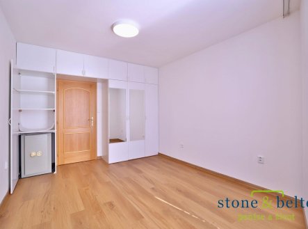 Pronájem bytu, 5+kk, 147 m²