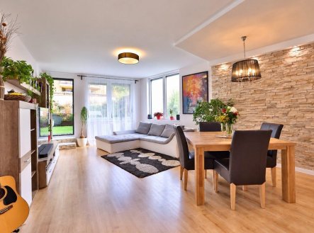 Pronájem bytu, 3+kk, 88 m²