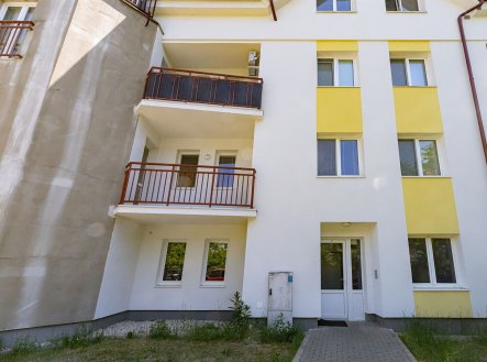 bytu, 2+1, 56 m²