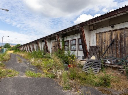 jiné komerční nemovitosti, 1 760 m²