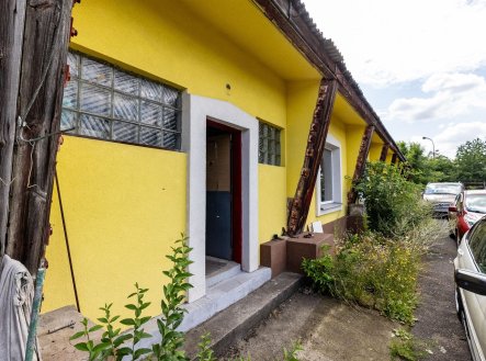 jiné komerční nemovitosti, 1 760 m²