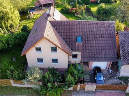 Pronájem domu/vily, 240 m²