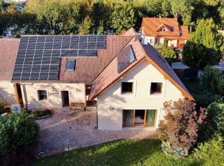 Pronájem domu/vily, 240 m²