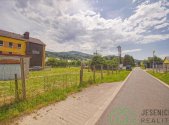 Prodej pozemku pro komerční výstavbu, 1 608 m²