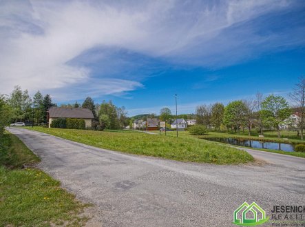 Prodej pozemku pro bydlení, 944 m²