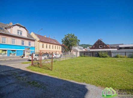 Prodej pozemku pro bydlení, 1 071 m²