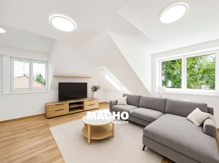 Pronájem bytu, 2+kk, 53 m²