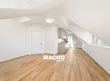 Pronájem bytu, 2+kk, 53 m²