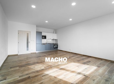 Pronájem bytu, 1+kk, 43 m²