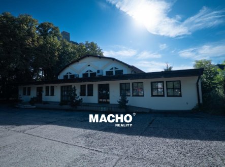 Pronájem komerčního objektu, sklad, 849 m²