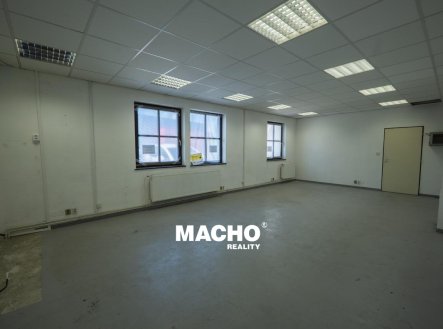 Pronájem komerčního objektu, sklad, 849 m²