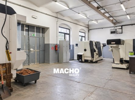 Pronájem komerčního objektu, výroba, 400 m²