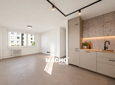 Pronájem bytu, 3+kk, 65 m²