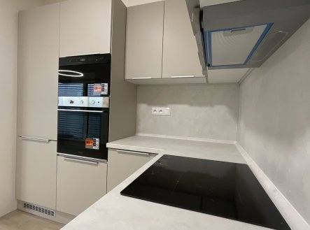 Pronájem bytu, 3+kk, 89 m²