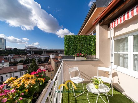 Pronájem bytu, 3+kk, 85 m²