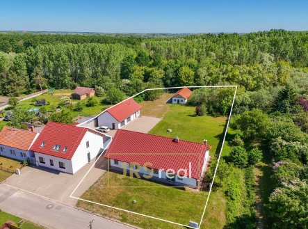 Prodej domu/vily, 187 m² obrázek