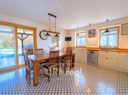 MP908692 | Prodej - dům/vila, 187 m²