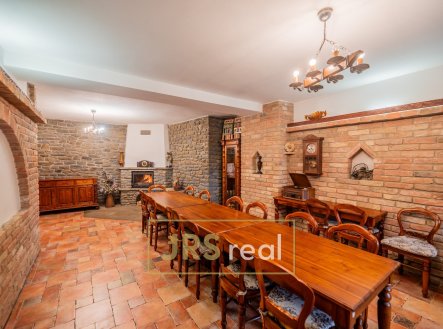 Prodej hotel, 468 m²