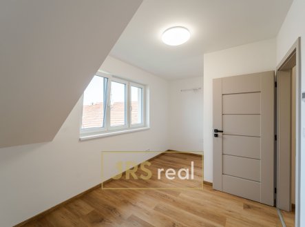 Pronájem bytu, 3+kk, 75 m²