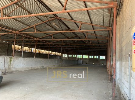 Pronájem komerčního objektu, sklad, 562 m²