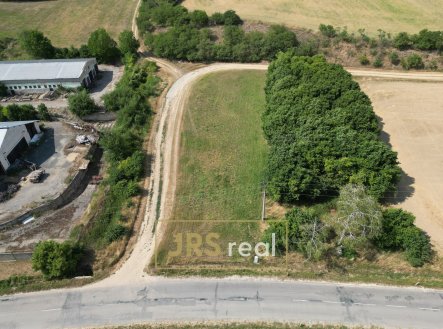 Prodej pozemku pro komerční výstavbu, 3 025 m²