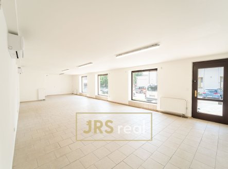 Pronájem kanceláře, 180 m²