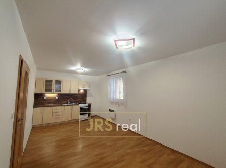 Pronájem bytu, 2+kk, 37 m²