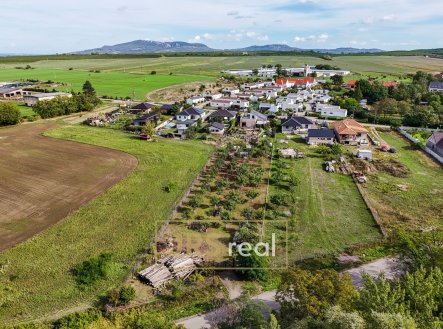 Prodej pozemku pro bydlení, 1 764 m²