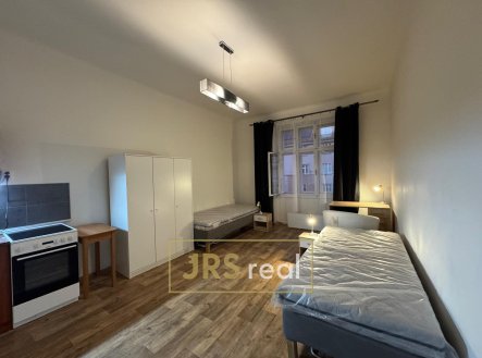 Pronájem bytu, 1+kk, 32 m²