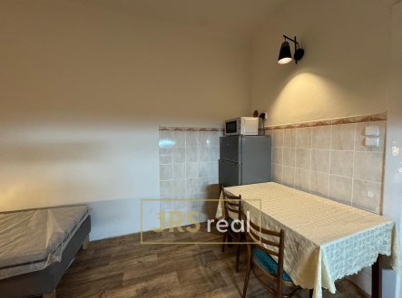 Pronájem bytu, 1+kk, 32 m²