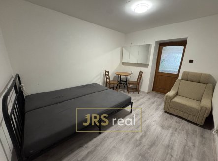 Pronájem bytu, 1+kk, 30 m²