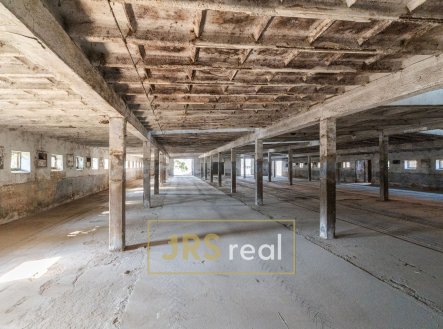 Prodej komerčního objektu, sklad, 1 874 m²