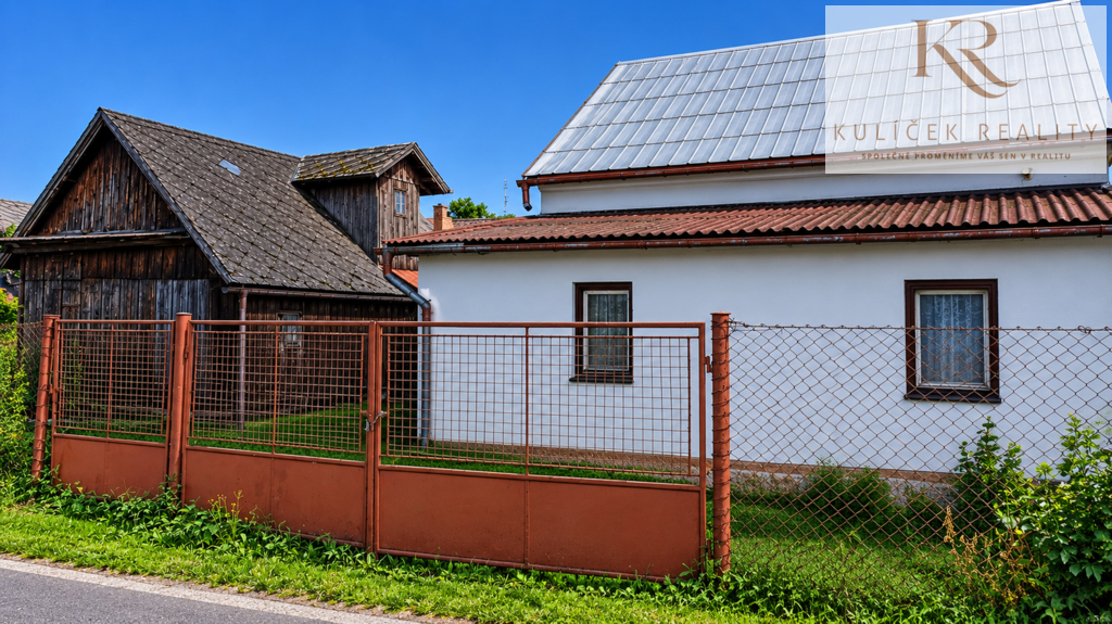 KULÍČEK Reality - Prodej dům - z parkoviště