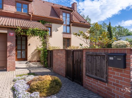 Prodej domu/vily, 250 m²