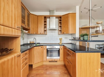Prodej bytu, 2+kk, 70 m²