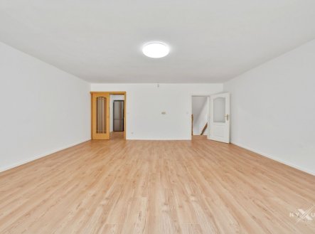 Pronájem domu/vily, 324 m²