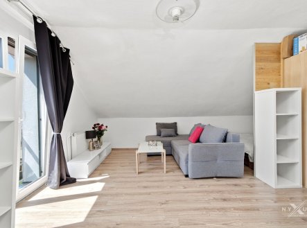 Pronájem bytu, 1+kk, 35 m²
