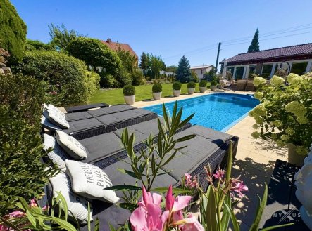 Prodej domu/vily, 323 m²