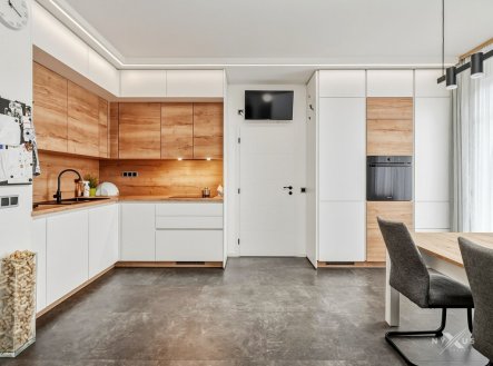 Prodej bytu, 2+1, 61 m²