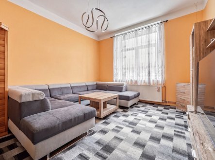 Prodej nájemního domu, 932 m²