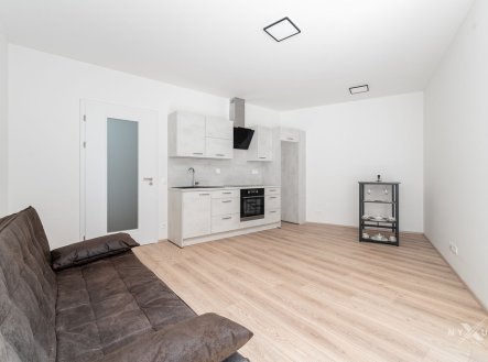 Pronájem bytu, 1+kk, 33 m²