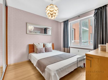 Pronájem bytu, 2+kk, 61 m²