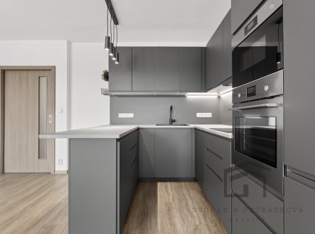 Pronájem bytu, 3+kk, 78 m²
