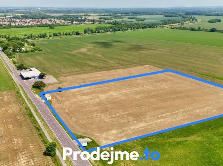 Prodej pozemku pro komerční výstavbu, 35 000 m²