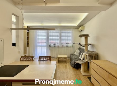 Pronájem bytu, 1+kk, 37 m²