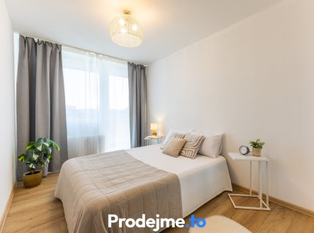 Pronájem bytu, 4+kk, 73 m²
